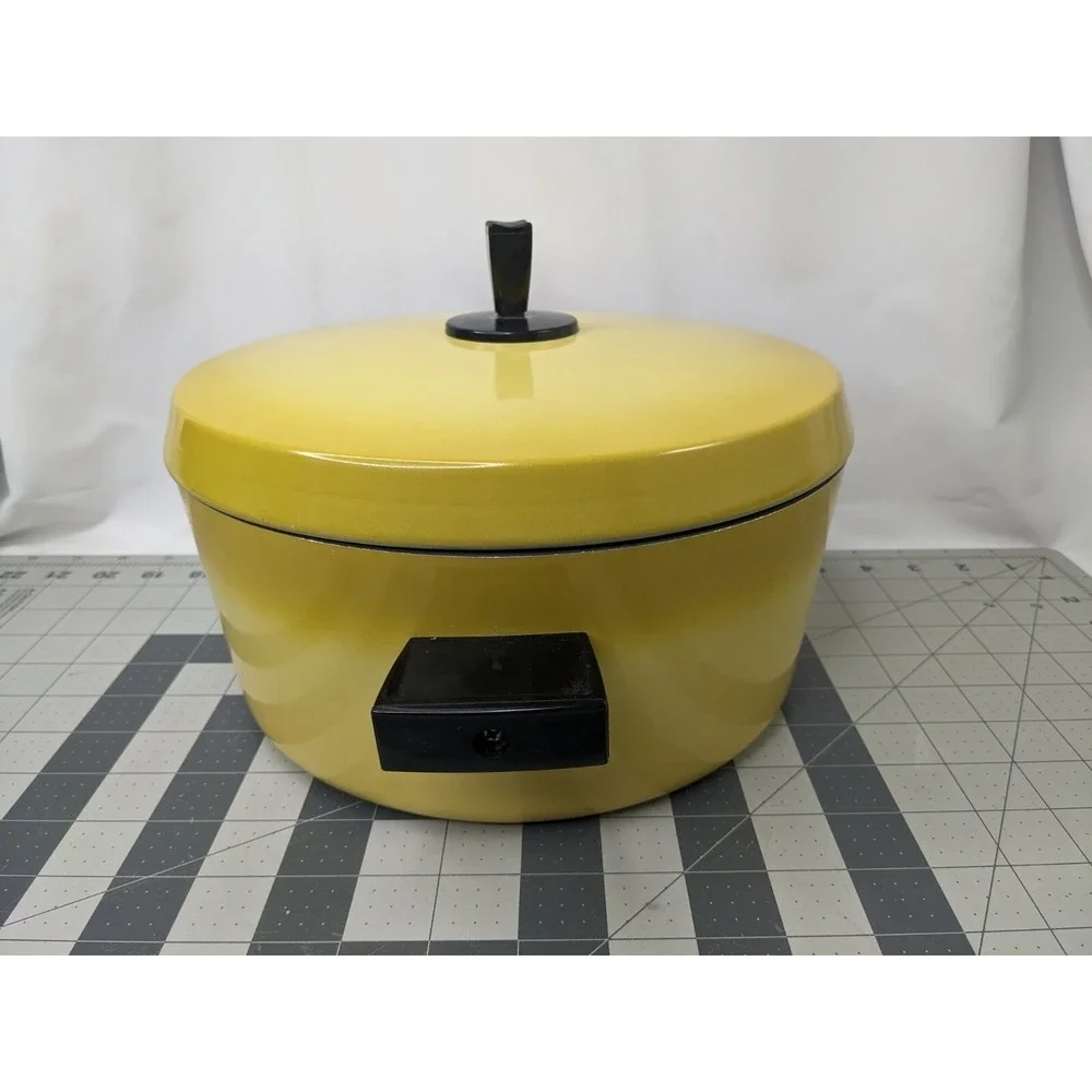 Vintage Aluminum 5 Qt Stock Pot‎ Lid Yellow Made in the USA